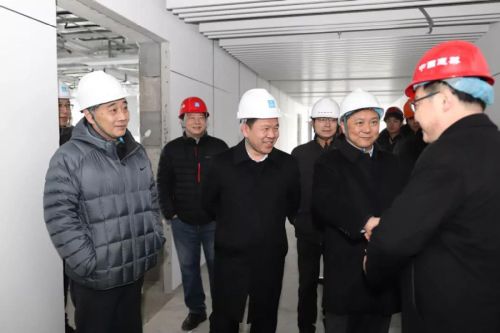 市委常委、宣傳部長張世華調(diào)研軍運(yùn)會主媒體中心(圖1)