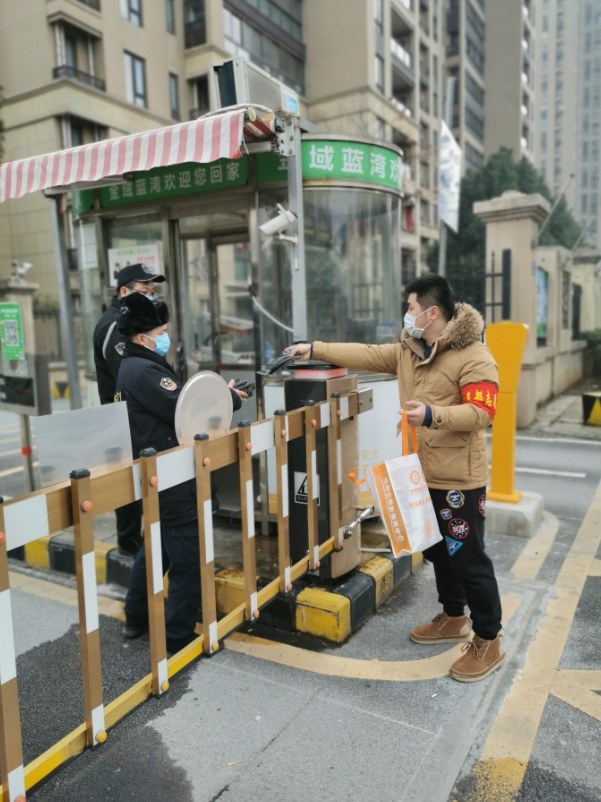 不忘初心，踐行使命 ——武漢體育中心下沉一線防控疫情側記(圖6)