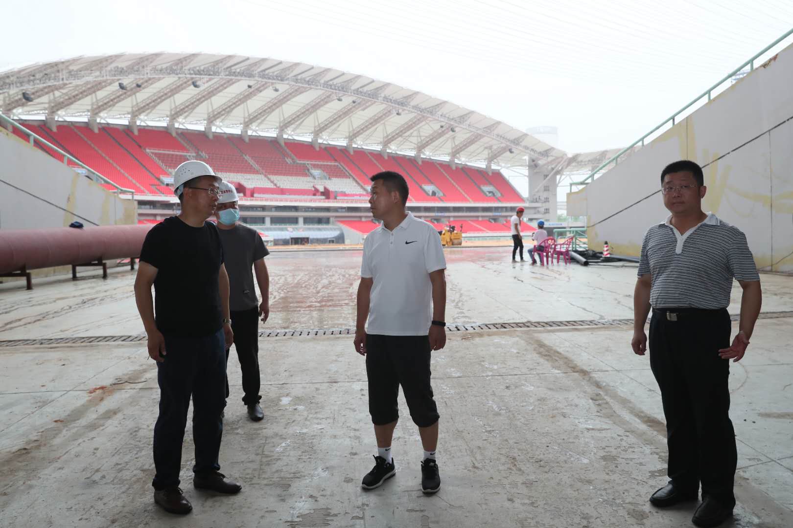落實安全生產責任，強化暴雨應急措施，確保復工復產工作順利推進